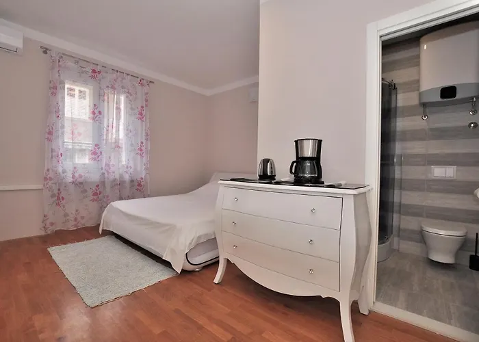 Bedroom With Bathroom Shower